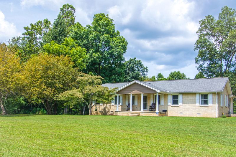 5698 Us 70 N, Crossville, TN 38571