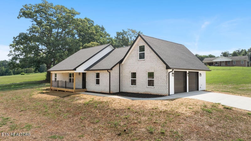 5700 Old Niles Ferry Pike, Greenback, TN 37742
