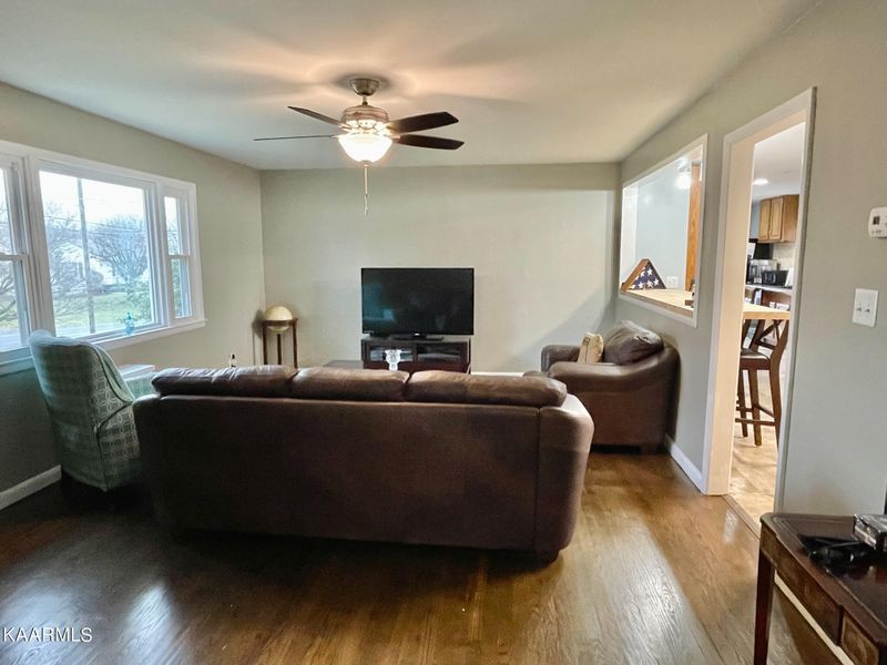 5701 Davida Rd, Knoxville, TN 37912