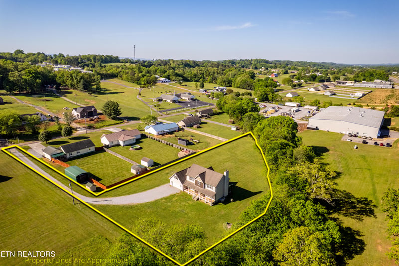 5703 Old Niles Ferry Pike, Greenback, TN 37742