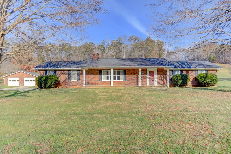 5704 Hickory Valley Rd, Heiskell, TN 37754