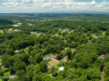 5705 Wassman Rd, Knoxville, TN 37912