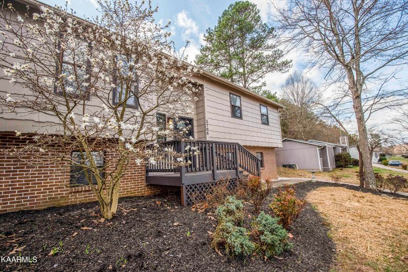 5708 Acapulco Ave, Knoxville, TN 37921