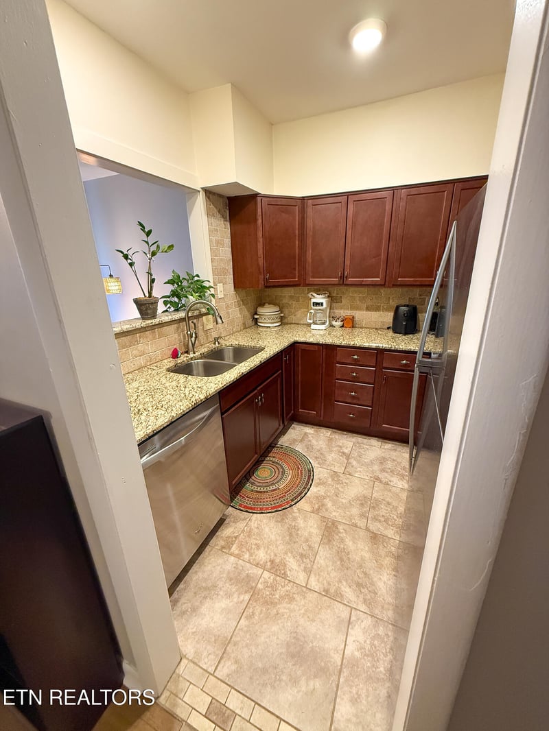 5709 Lyons View Pike #4104, Knoxville, TN 37919