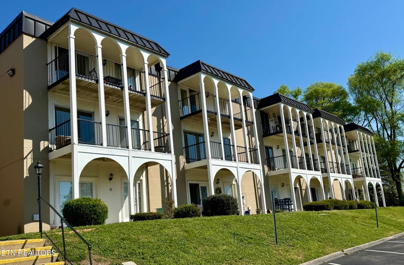 5709 Lyons View Pike #4202, Knoxville, TN 37919