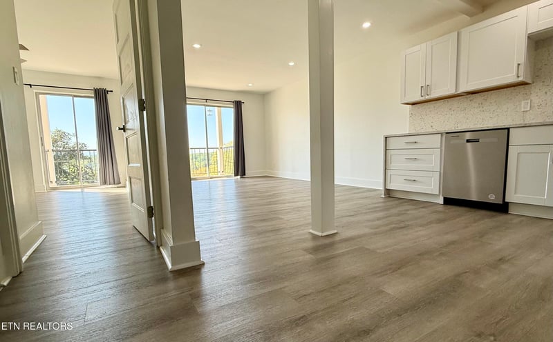 5709 Lyons View Pike #4202, Knoxville, TN 37919