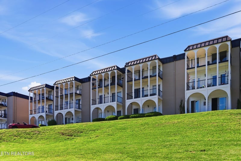 5709 Lyons View Pike #4305, Knoxville, TN 37919