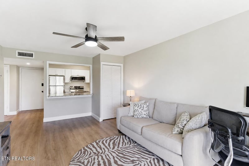 5709 Lyons View Pike #4305, Knoxville, TN 37919