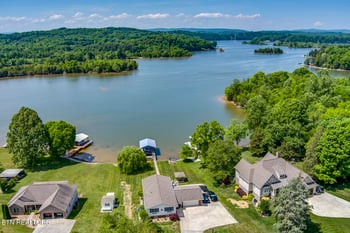 571 Anglers Cove Rd, Kingston, TN 37763