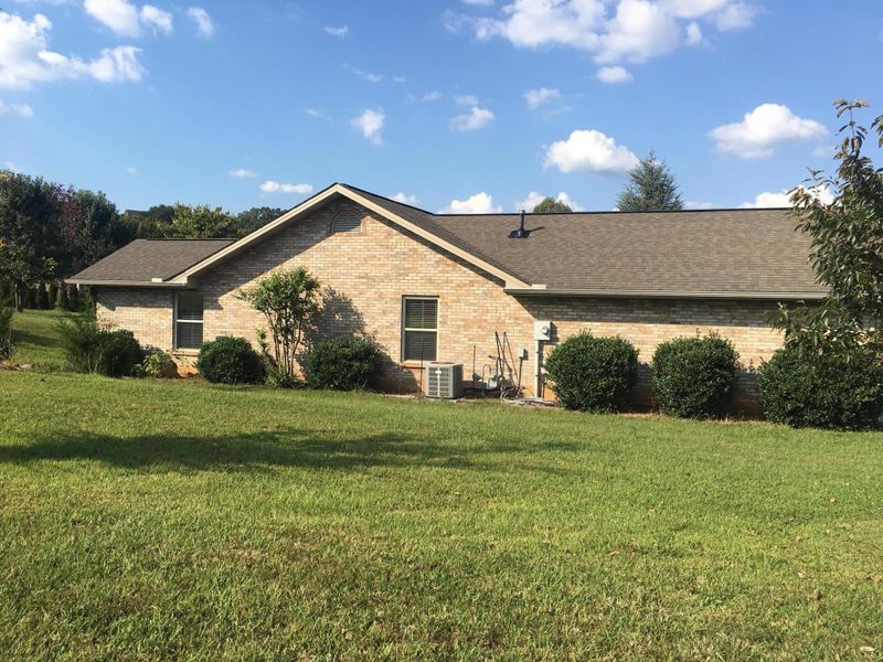 571 Hills Gate Cir, Seymour, TN 37865