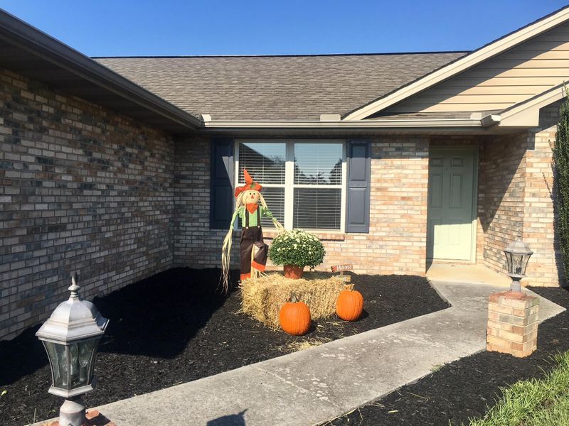 571 Hills Gate Cir, Seymour, TN 37865