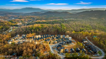 571 Warbonnet Way, Pigeon Forge, TN 37863