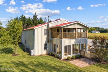 5710 Sevierville Rd, Seymour, TN 37865