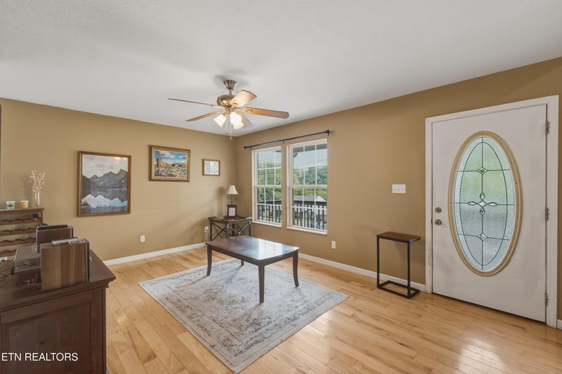 5712 Aster Rd, Knoxville, TN 37918