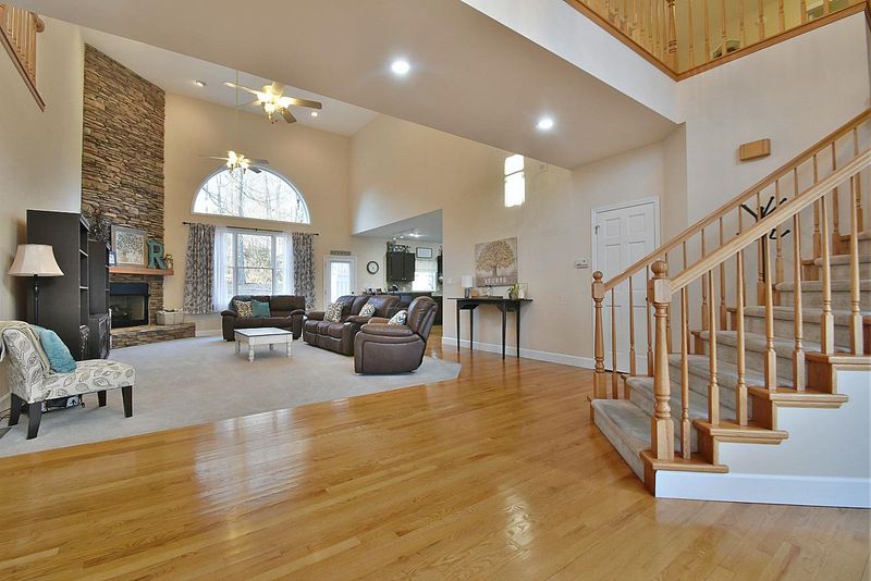 5713 Attleboro Dr, Powell, TN 37849