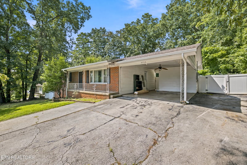 5713 Haynes Sterchi Rd, Knoxville, TN 37912
