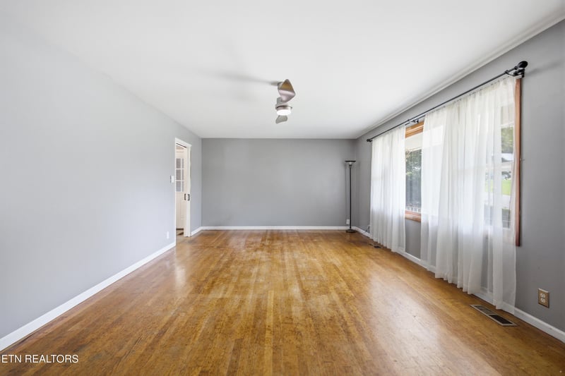 5713 Haynes Sterchi Rd, Knoxville, TN 37912