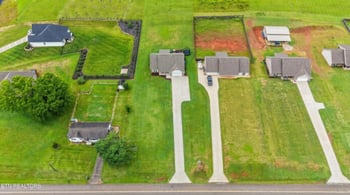 5715 Nails Creek Rd, Maryville, TN 37804