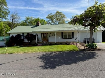 572 Allyson Dr, Kodak, TN 37764