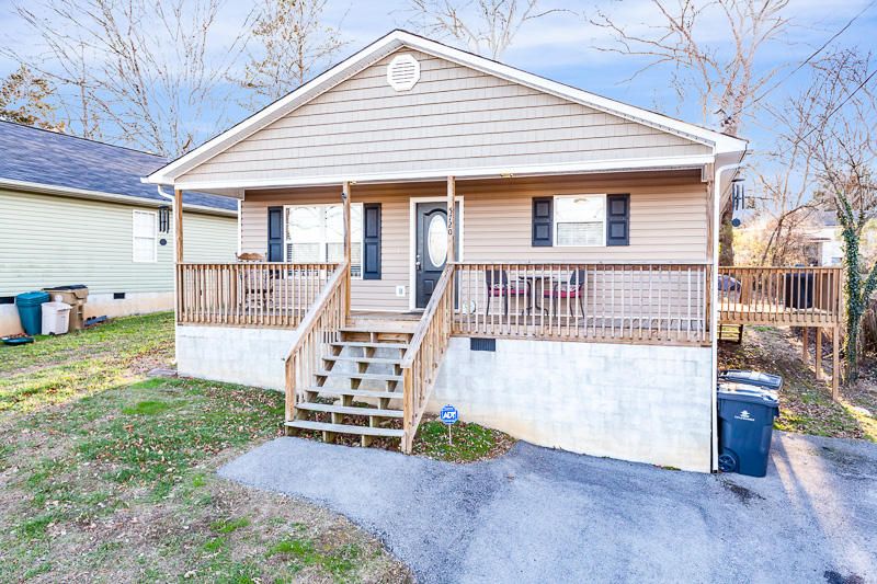 5720 Aster Rd, Knoxville, TN 37918