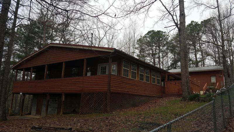 5723 Keepsake Dr, Tallassee, TN 37878