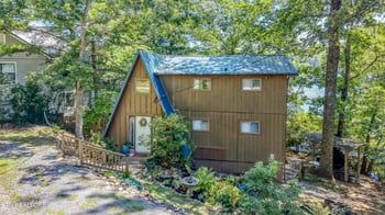 5723 Lakeshore Dr, Tallassee, TN 37878