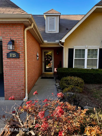 5725 Boones Creek Ln #5, Knoxville, TN 37912