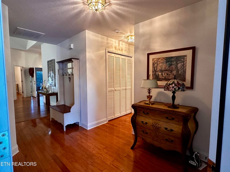 5725 Boones Creek Ln #5, Knoxville, TN 37912