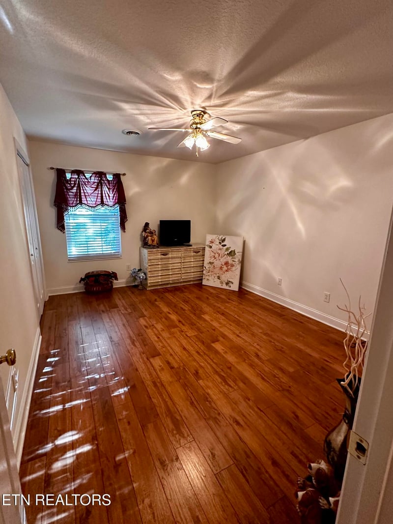 5725 Boones Creek Ln #5, Knoxville, TN 37912