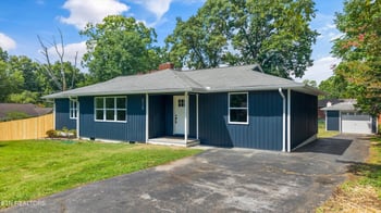 5728 Kentwood Rd, Knoxville, TN 37912