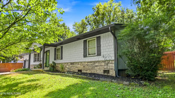 5728 Matlock Dr, Knoxville, TN 37921