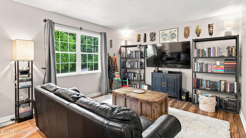 5728 Matlock Dr, Knoxville, TN 37921