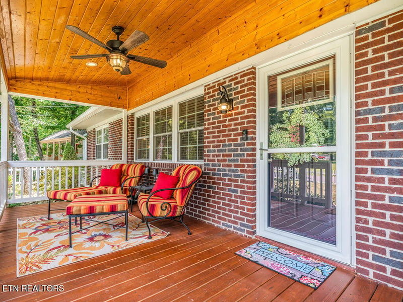 5728 Oak Rd, Knoxville, TN 37918