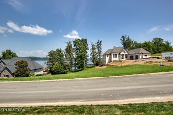 573 Champions Way, Lenoir City, TN 37772