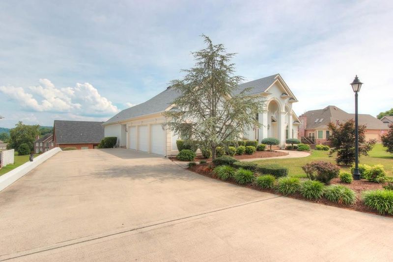 5732 Attleboro Dr, Powell, TN 37849