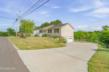5733 Acapulco Ave, Knoxville, TN 37921