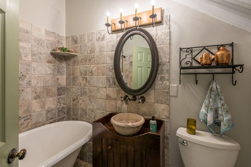 5737 Morganton Rd, Greenback, TN 37742