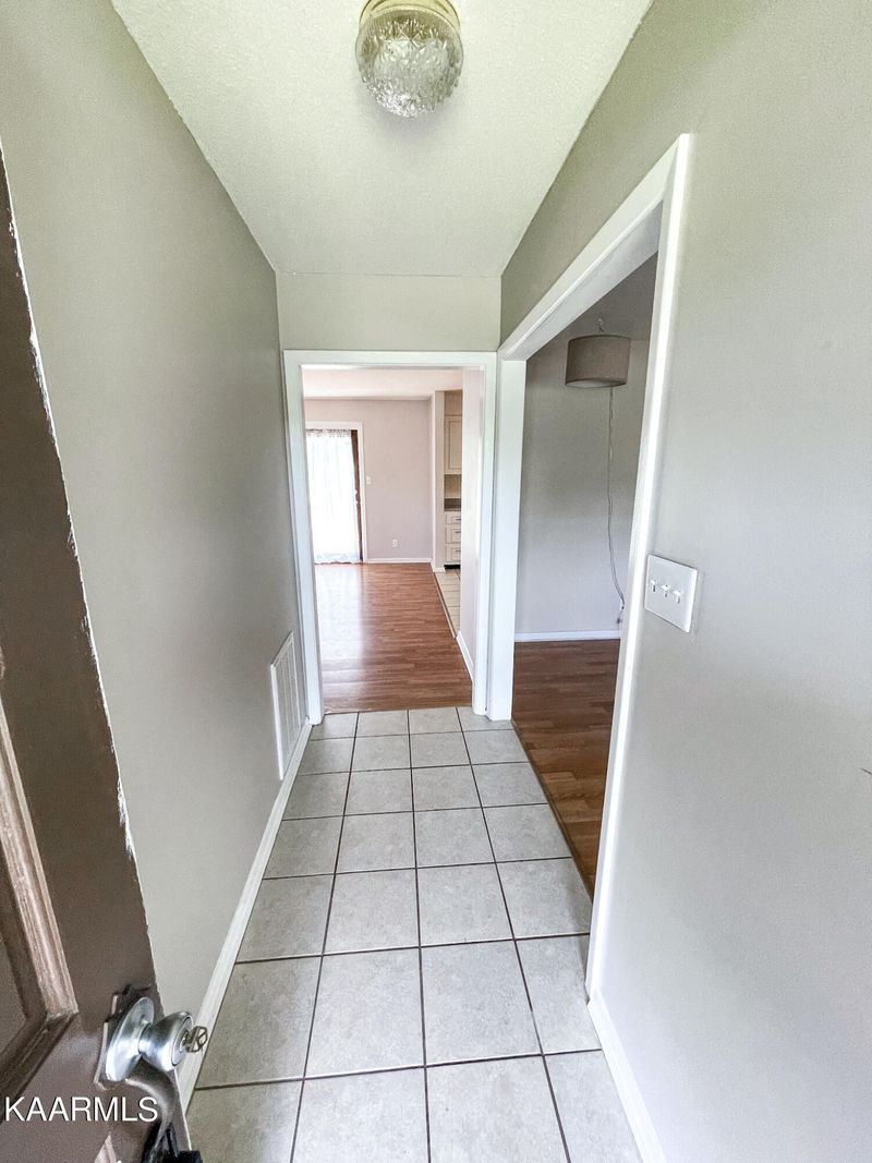 574 Burnett Station Rd, Seymour, TN 37865