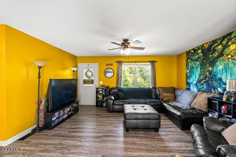 574 Co Rd 110, Athens, TN 37303