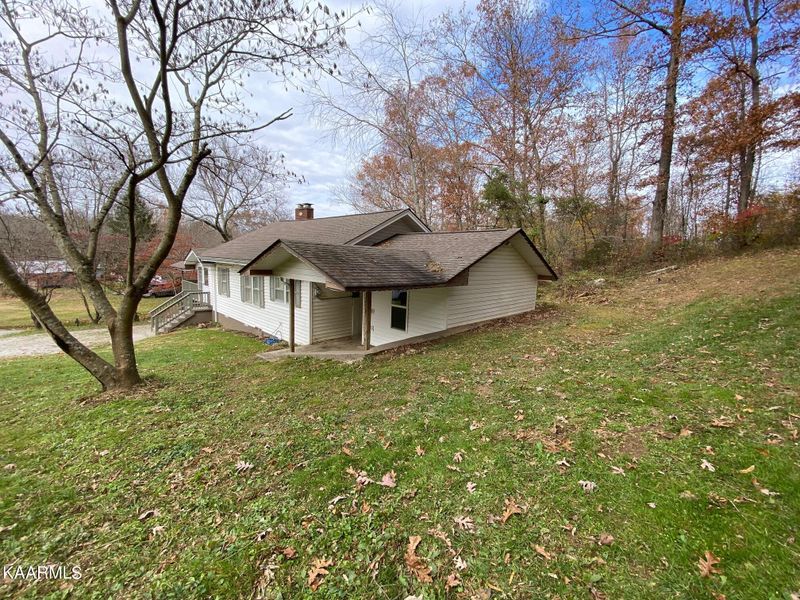 574 Litton Rd, Oneida, TN 37841