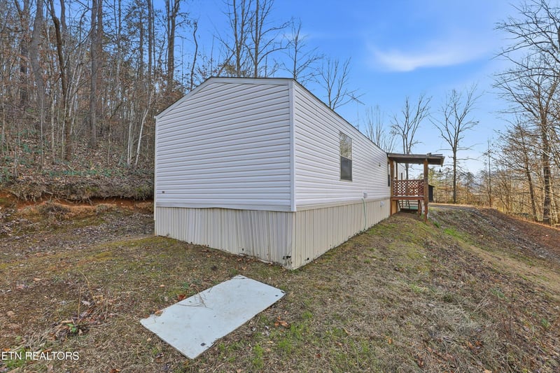 574 Peach Orchard Rd, Andersonville, TN 37705