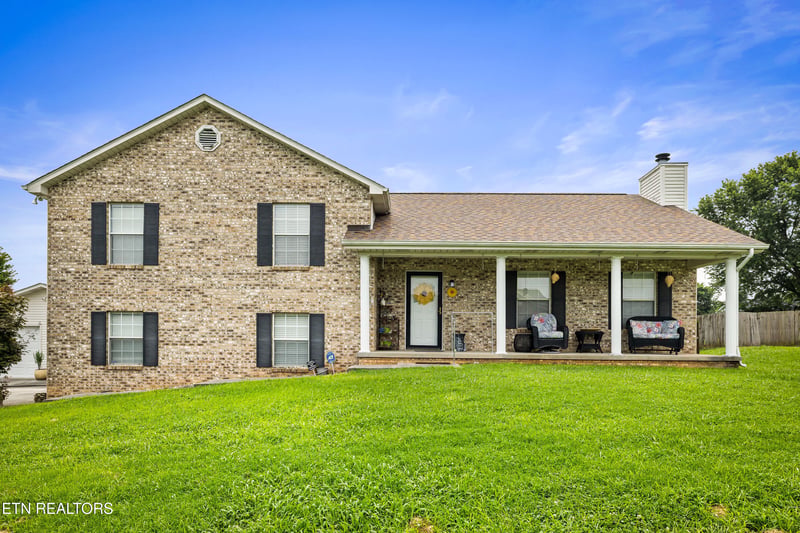 5748 Quail Run Dr, Maryville, TN 37804