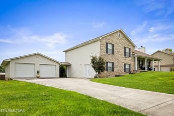 5748 Quail Run Dr, Maryville, TN 37804
