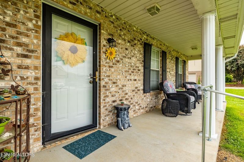 5748 Quail Run Dr, Maryville, TN 37804