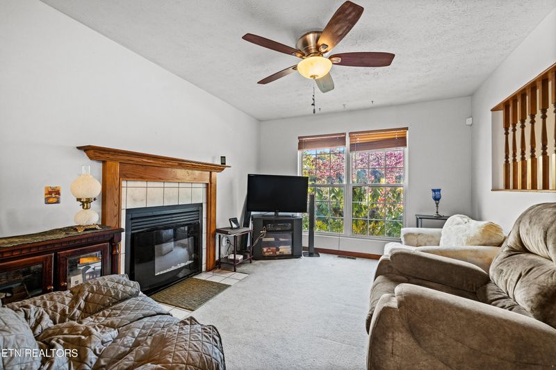 575 Cherokee Ave, Clinton, TN 37716