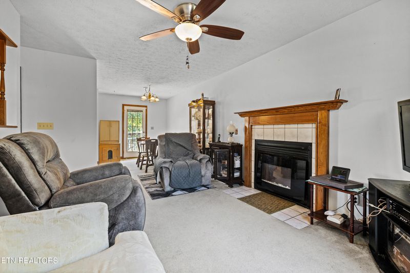 575 Cherokee Ave, Clinton, TN 37716