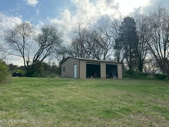 5752 Buell St, Talbott, TN 37877