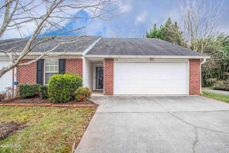 576 Brookshire Way, Knoxville, TN 37923