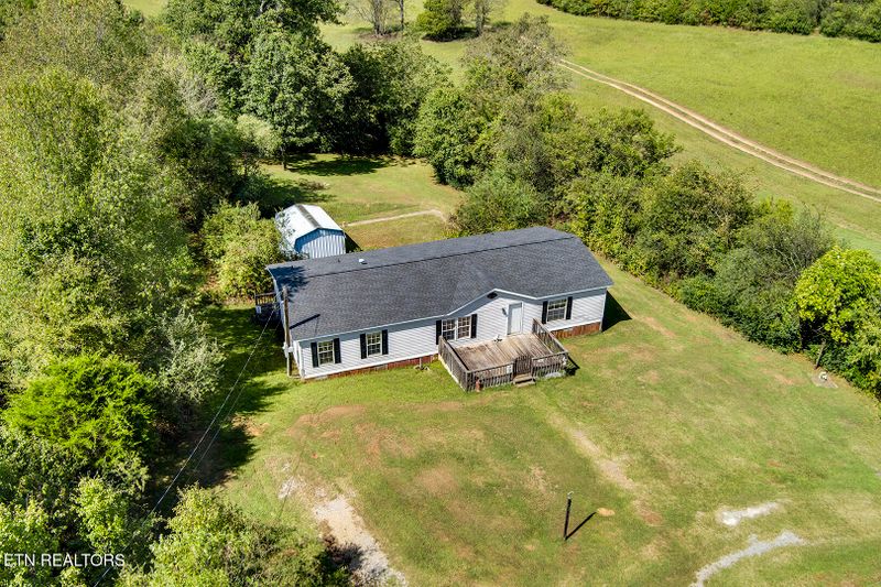 576 County Road 804, Etowah, TN 37331