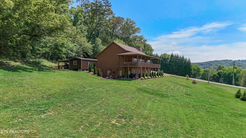 576 Holston Shores Dr, Rutledge, TN 37861